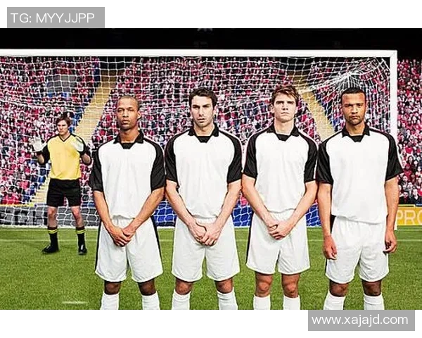 足球明星裤子立裆图片引发热议时尚与运动的完美结合探讨