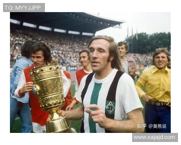 足球明星的文化素养探讨是否被低估了他们的智慧与才华 足球明星的文化素养探讨是否被低估了他们的智慧与才华