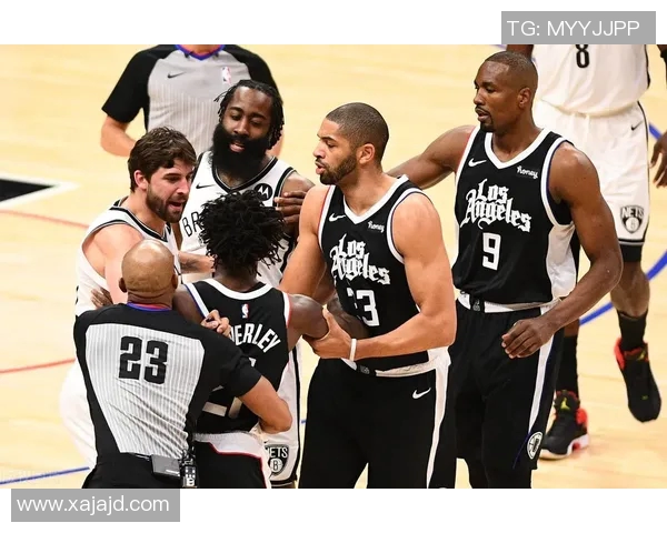 篮网与湖人对决谁能笑到最后分析两队实力与战术优势 篮网与湖人对决谁能笑到最后分析两队实力与战术优势